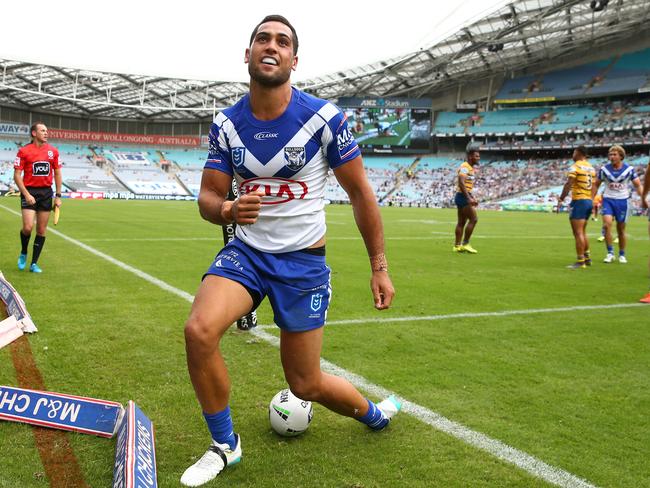 Hard charging Reimis Smith will shift to the centres for the Bulldogs in 2020. Picture: Jason McCawley/Getty Images