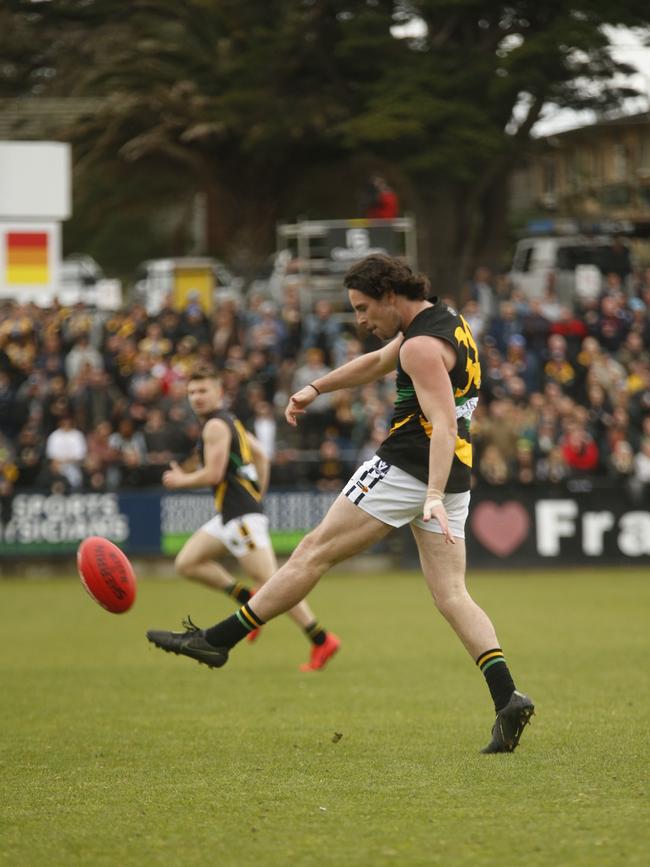 Ethan Johnstone boots Dromana forward in last season’s grand final.