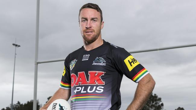 Maloney wears his new jersey. (AAP Image/Penrith Panthers Media, Jeff Lambert)