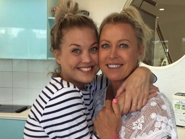 Jaimi with her mum Lisa Curry.