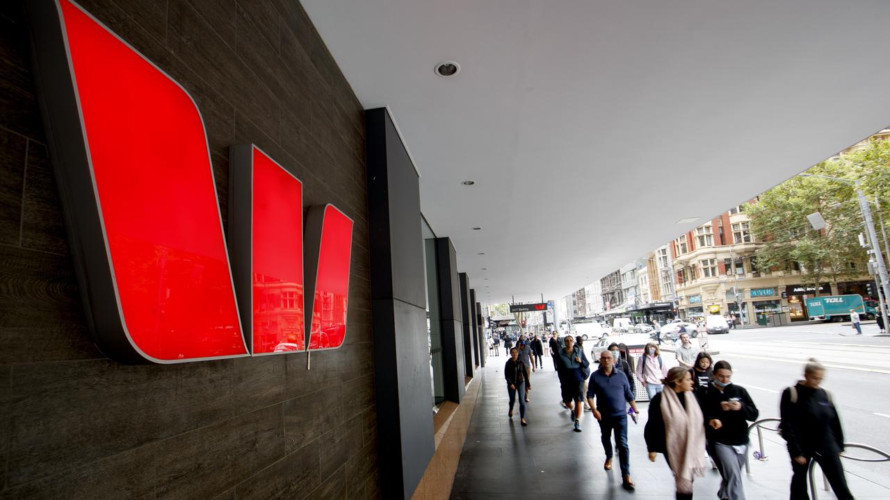 Westpac is cutting some of its fixed rates and increasing the discount on some of its basic variable rates. Picture: NCA NewsWire/David Geraghty