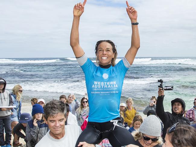 WSL: Sally Fitzgibbons ready for Oi Rio Pro, surfing 