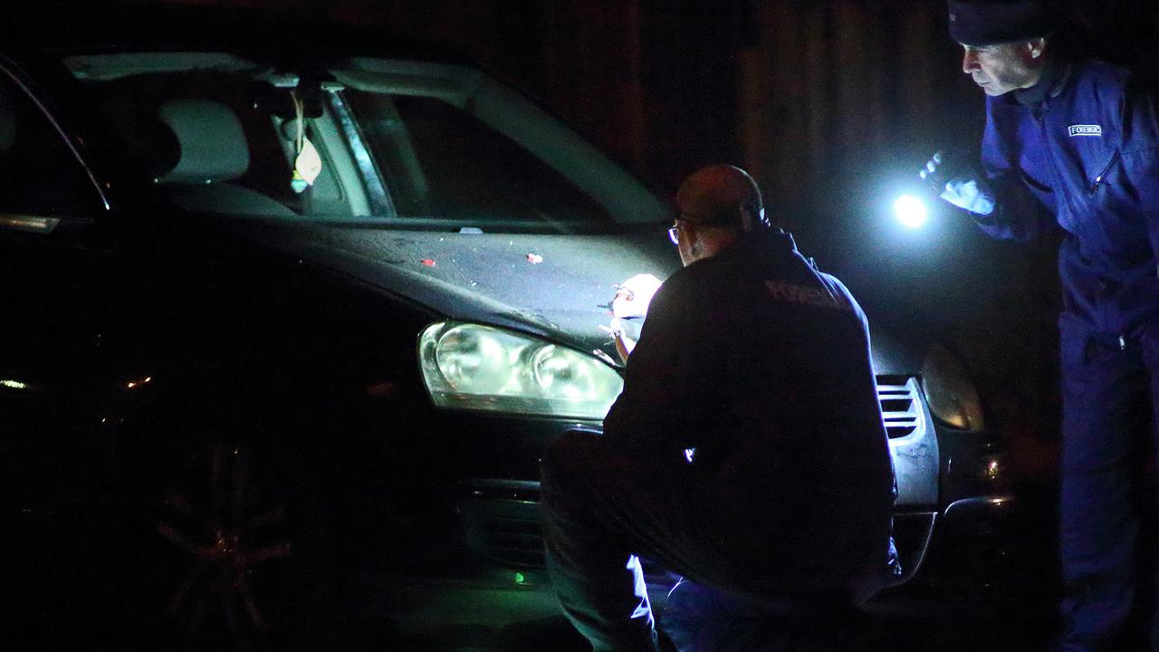 Armed robbery bottle shop Dandenong North | Herald Sun