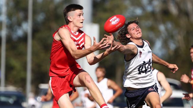 PBC keep their eye on the ball: Pic, Jason O'Brien/AFLQ