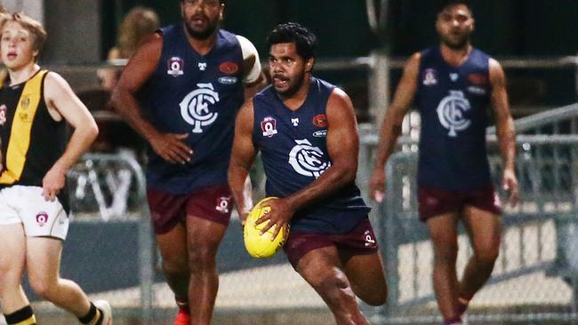 Lions' Alwyn Davey takes control of the play in the AFL Cairns match between the Cairns City Lions and the North Cairns Tigers, held at Cazalys Stadium, Westcourt. PICTURE: BRENDAN RADKE.