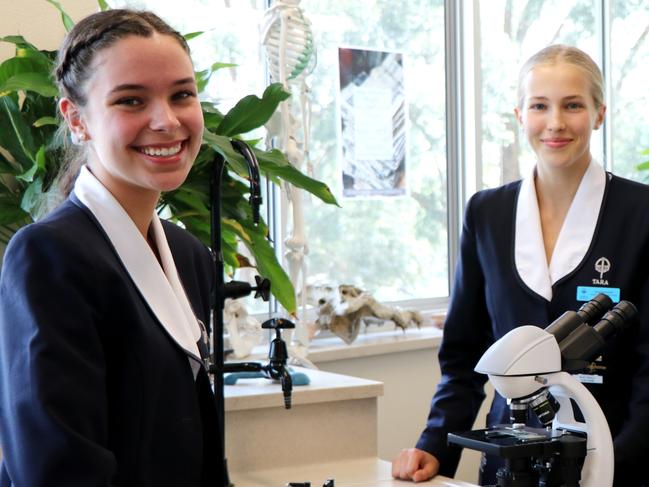 Sophie Clarke, Skye Brownlow, Mrs Susan Middlebrook, Principal, Tara Anglican School for Girls and Madeline Campbell.Picture: Supplied