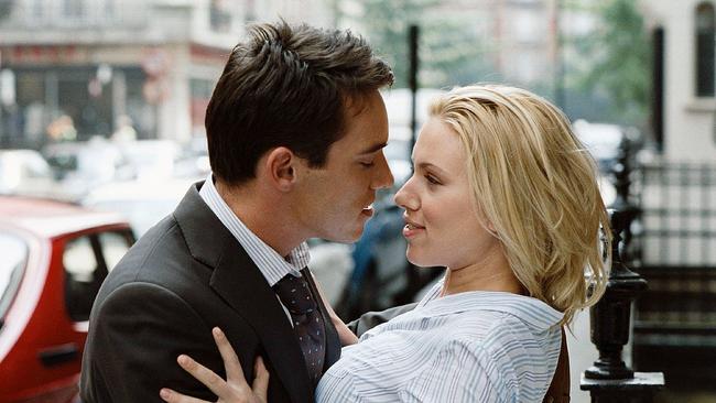 Jonathan Rhys-Meyers and Scarlett Johansson in Match Point.