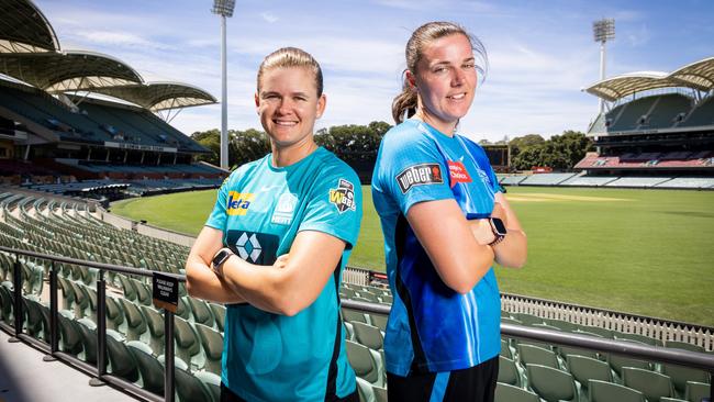 Jess Jonassen (Brisbane Heat) and Tahlia McGrath (Adelaide Strikers) were both in the WBBL team of the year (Photo by James Elsby/Getty Images)