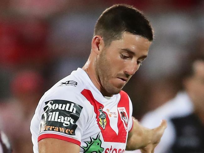 SYDNEY, AUSTRALIA - MARCH 08:  Ben Hunt of the Dragons kicks during the round one NRL match between the St George Illawarra Dragons and the Brisbane Broncos at UOW Jubilee Oval on March 8, 2018 in Sydney, Australia.  (Photo by Matt King/Getty Images)