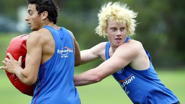 Recruit Adam Cooney joins the Bulldogs for pre-season training.