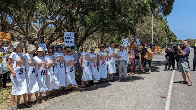 Extinction Rebellion protesting at Willunga during the Tour Down Under. Picture: Supplied