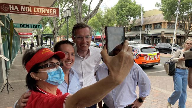 Supplied Editorial A Dubbo business owner snaps a selfie with Dominic Perrottet.