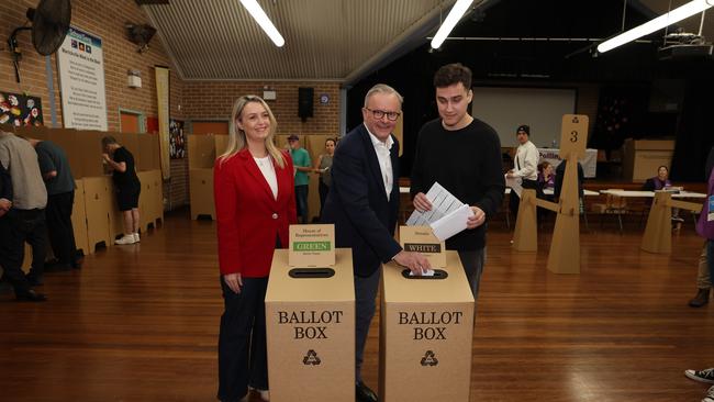 Anthony Albanese cast his ballot at Marrickville beside fiancee Jodie Haydon and his son Nathan. Picture: Jason Edwards / NewsWire