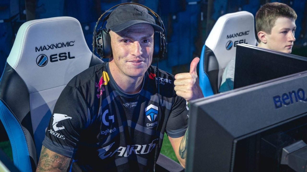 Brisbane midfielder Mitch Robinson participated in the Fortnite Summer Smash, a $400,000 esports tournament, at the Australian Open. Photo via @ChiefsESC on Twitter.