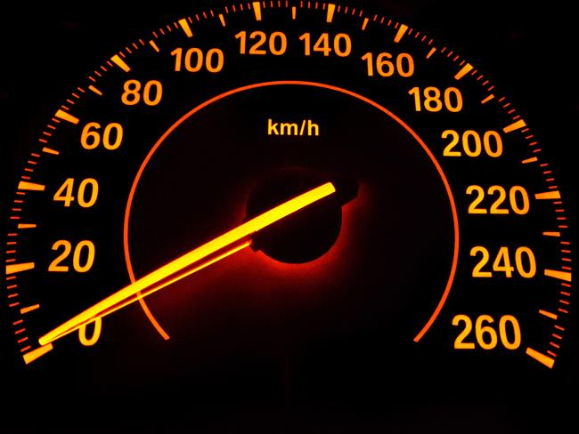 Speedometer - slow speed traffic crush