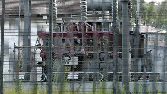 Sydney's power outage was apparently due to knee-high weeds at the substation on corner of Epping and Manning rds in Double Bay. Picture: Jonathan Ng