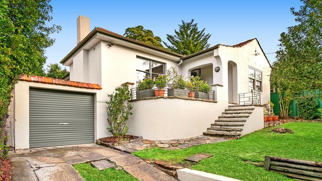 No. 80 Epping Rd, Lane Cove passed in but sold in post-auction negotiations.