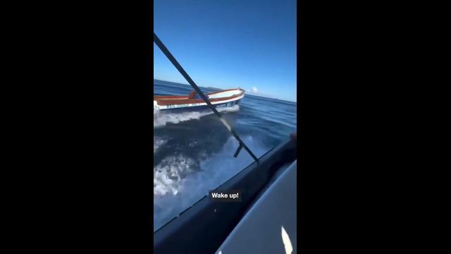 Snoozing skipper is  saved from catastrophe by nearby craft