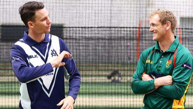 Peter Handscomb and Tassie skipper George Bailey talk ahead of Wednesday’s JLT Cup final. Pic: Getty Images