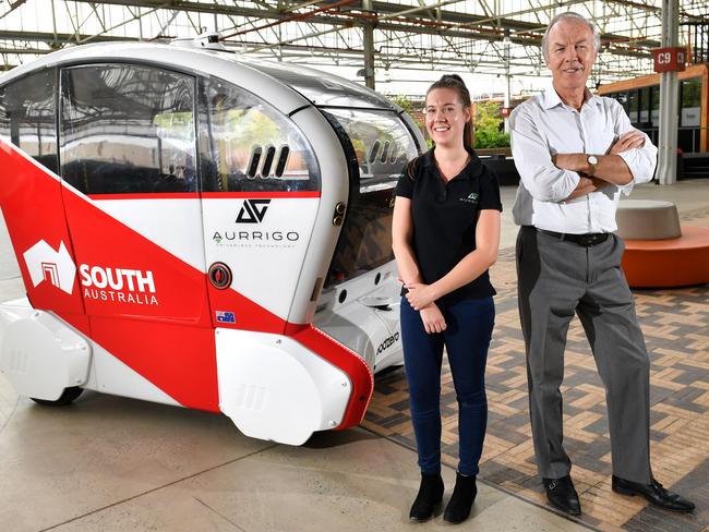 Engineering assistant Alysse McDonald and AURRIGO Driverles Technology Director Autonomous APAC Roger van der Lee. Photo: AAP/ Keryn Stevens