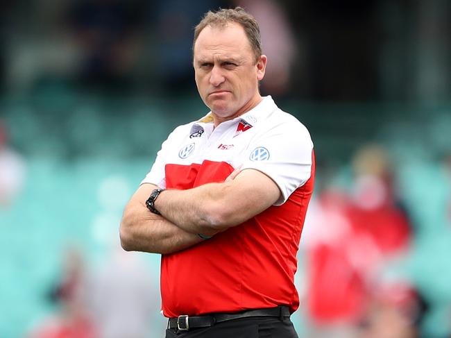 SYDNEY, AUSTRALIA - AUGUST 12:  Swans coach, John Longmire looks on prior to the round 21 AFL match between the Sydney Swans and the Fremantle Dockers at Sydney Cricket Ground on August 12, 2017 in Sydney, Australia.  (Photo by Cameron Spencer/Getty Images)