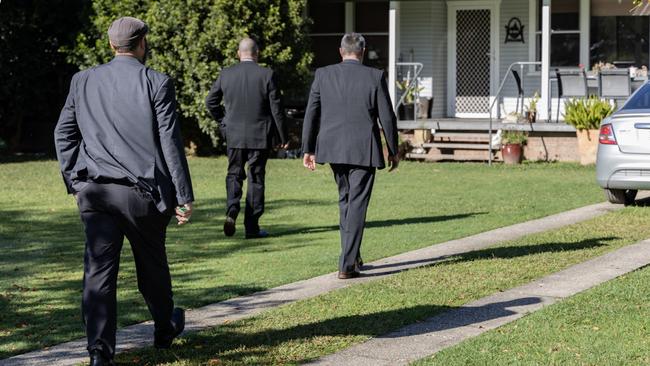 Detectives arrive at Callaway’s house in NSW’s central west. Picture: NSW Police