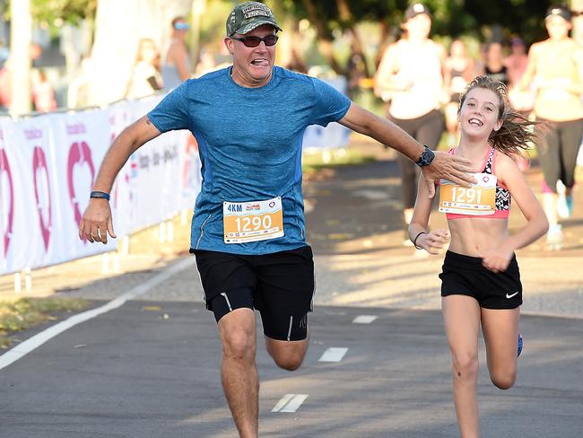 City2Surf 2017. Father and daughter duo, Brett and Tailah Fidler, battle it out to the end. PICTURE: Patrina Malone