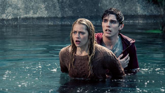 Teresa Palmer and Nicholas Hoult in Warm Bodies.