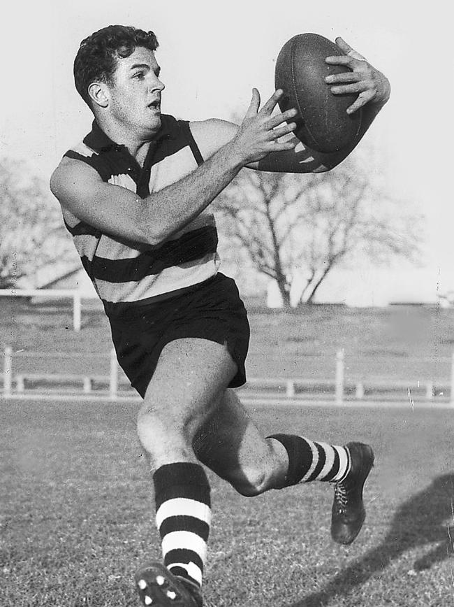 John Devine on the move for Geelong.