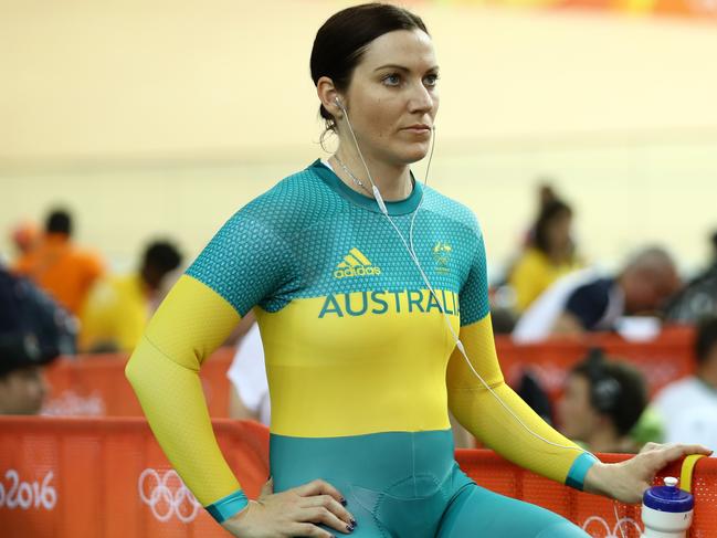 RIO DE JANEIRO, BRAZIL - AUGUST 12: Anna Meares of Team Australia prepares to compete in the Women's Team Sprint Qualifying on Day 7 of the Rio 2016 Olympic Games at the Rio Olympic Velodrome on August 12, 2016 in Rio de Janeiro, Brazil. (Photo by Bryn Lennon/Getty Images)