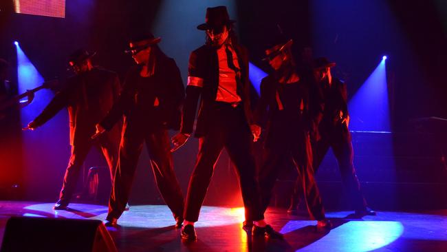 Leader Competition: Win Michael Jackson HIStory tribute show double ...