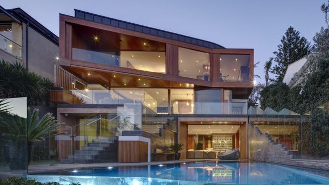 Retail Zoo co-founders Janine and Jeff Allis spent a record $14.5m on a four-level contemporary home boasting some 720 sqm of living space at Bilgola Beach on Sydney’s northern beaches.