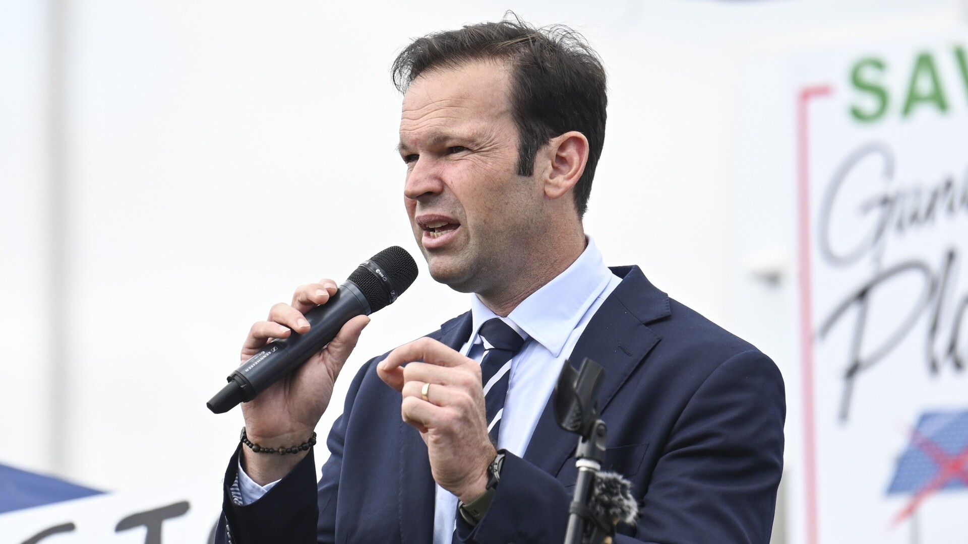 Net zero has been a ‘handbrake’ on the Australian economy