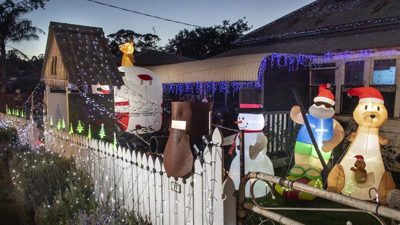 Christmas lights at 11 Waverley St, home of Tony and Leonie Round. They have been lighting the house at Christmas for the past six years. Thursday, December 2, 2021. Picture: Nev Madsen.