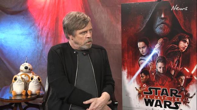  STAR WARS: THE LAST JEDI : Mark Hamill, Carrie Fisher