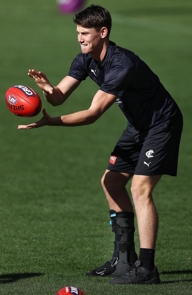 Patrick Cripps says Sam Walsh could be back within a month. Picture: Michael Klein