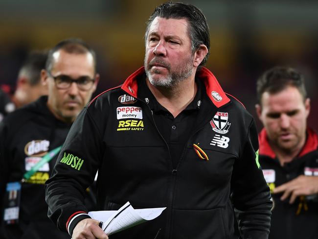 ADELAIDE, AUSTRALIA - MAY 21: Brett Ratten, coach of the Saints,  during the round 10 AFL match between the Adelaide Crows and the St Kilda Saints at Adelaide Oval on May 21, 2022 in Adelaide, Australia. (Photo by Mark Brake/Getty Images)