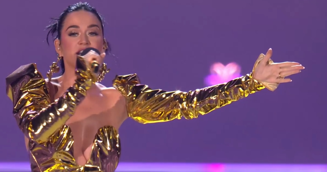 Katy Perry stunned in gold.