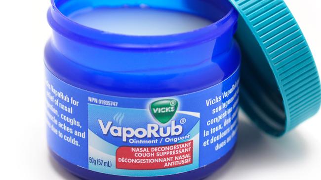 Vicks VapoRub on vaginas Experts advise against hack news