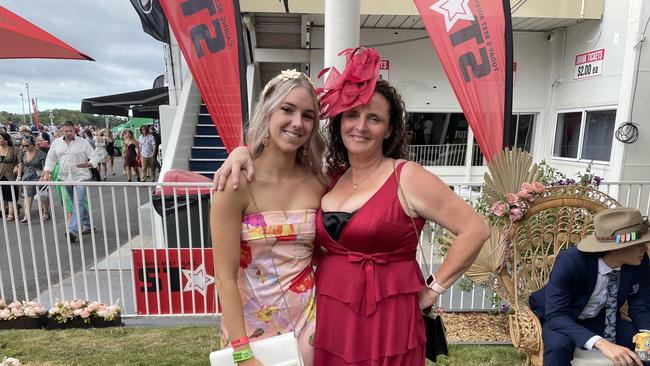 Gabby Bayliss and Kimika Turnbull at Cairns Cup Carnival on Saturday. Picture: Andreas Nicola