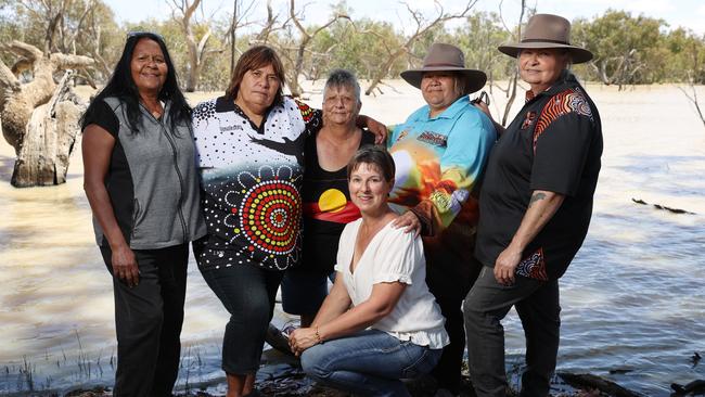 Barkandji women Pam Handy, Cindy Bates, Kathy Potter, Barbara Quayle and Cheryl Blore with landowner Rachel Strachan, at Menindee Lakes outside Broken Hill, have discussed the issues with Melinda Pavey. Picture: Richard Dobson