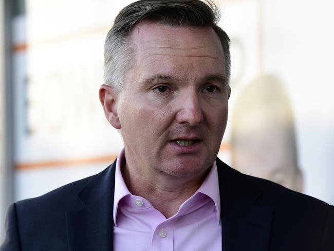 Labor Shadow Treasurer Chris Bowen speaks to the media during a press conference in Sydney, Wednesday, May 22, 2019. Chris Bowen has announced that he has withdrawn his bid for the Labor leadership position. (AAP Image/Bianca De Marchi) NO ARCHIVING