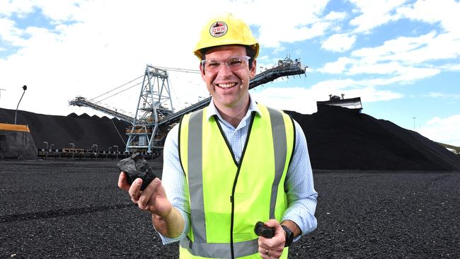 Coal at the Port of Brisbane.  QRC chief Ian Macfarlane and Resources minister Matt Canavan at Port of Brisbane. Monday November 19, 2018. (AAP image, John Gass)