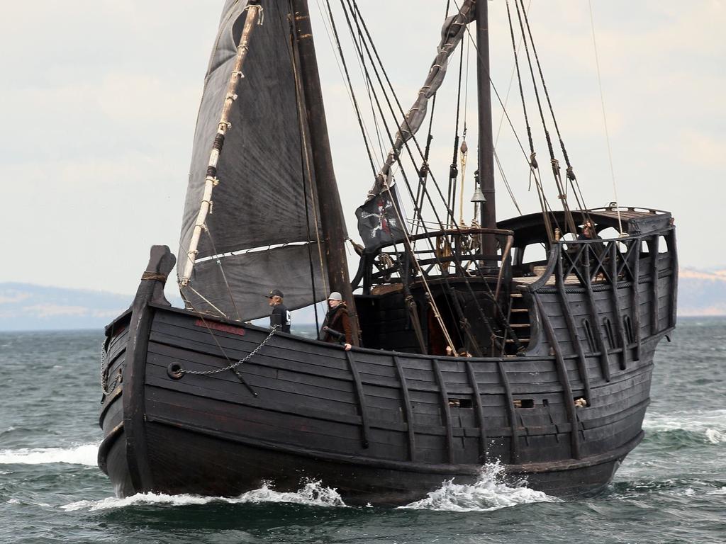 Mackay: Notorious 15th-century replica caravel sails into marina | The ...