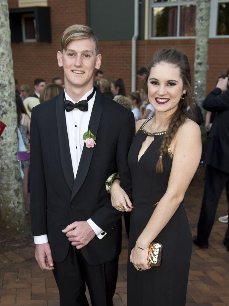 Toowoomba school formal photos: The Glennie School, Fairholme College ...