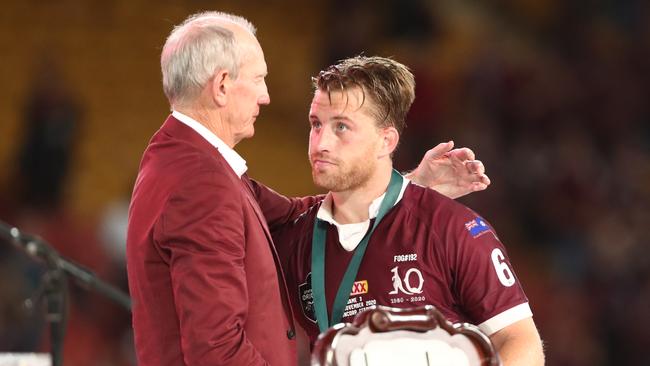 Wayne Bennett congratules Cameron Munster for winning the Wally Lewis medal in 2020. Credit: NRL Images.