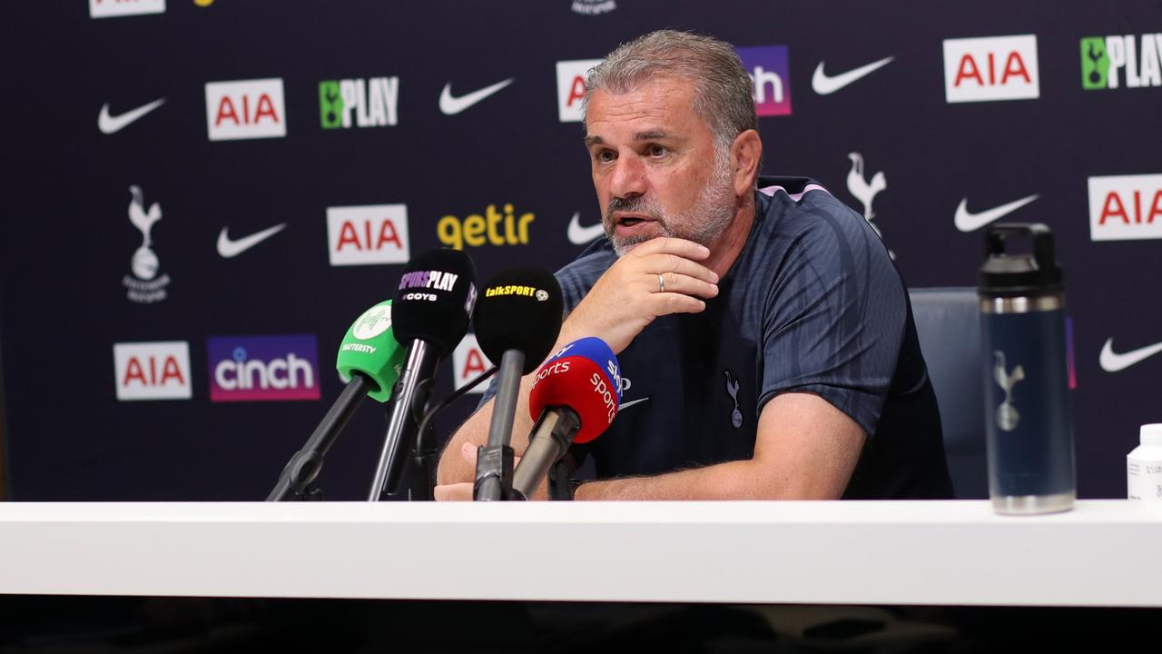 Spurs boss Ange Postecoglou has been handed a big boost in his pursuit of Micky Van de Ven. (Photo by Mark Leech/Offside/Offside via Getty Images)