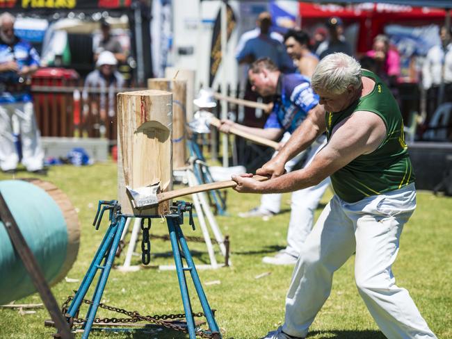 Action from the Sungold Field Day, 2017Photo: DANNIKA BONSER