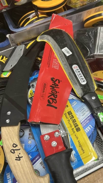 Victoria's new machete sale ban kicks in, but not all shops are listening 