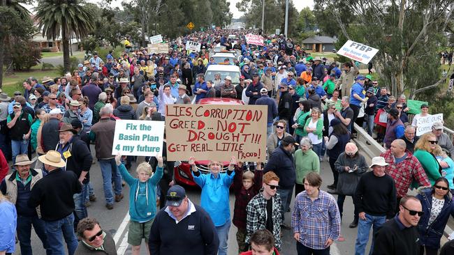 Protesters at Tocumwal. Picture: Yuri Kouzmin